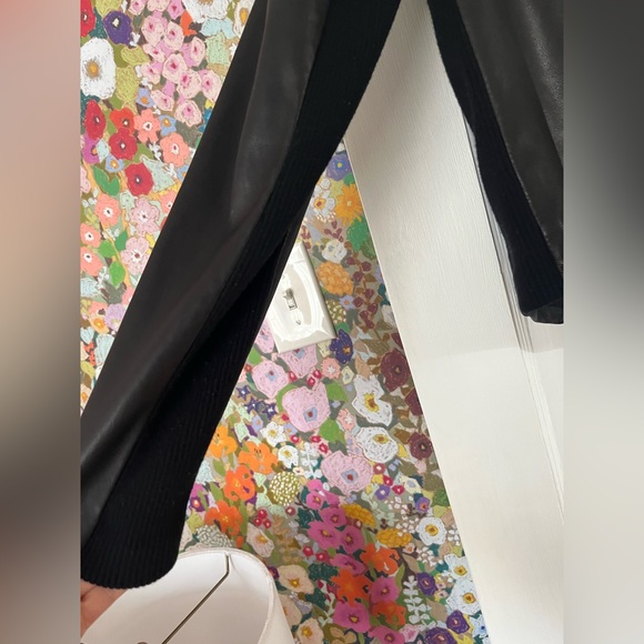 Vince Scuba Leather Jacket, Black, Medium - Picture 9 of 9